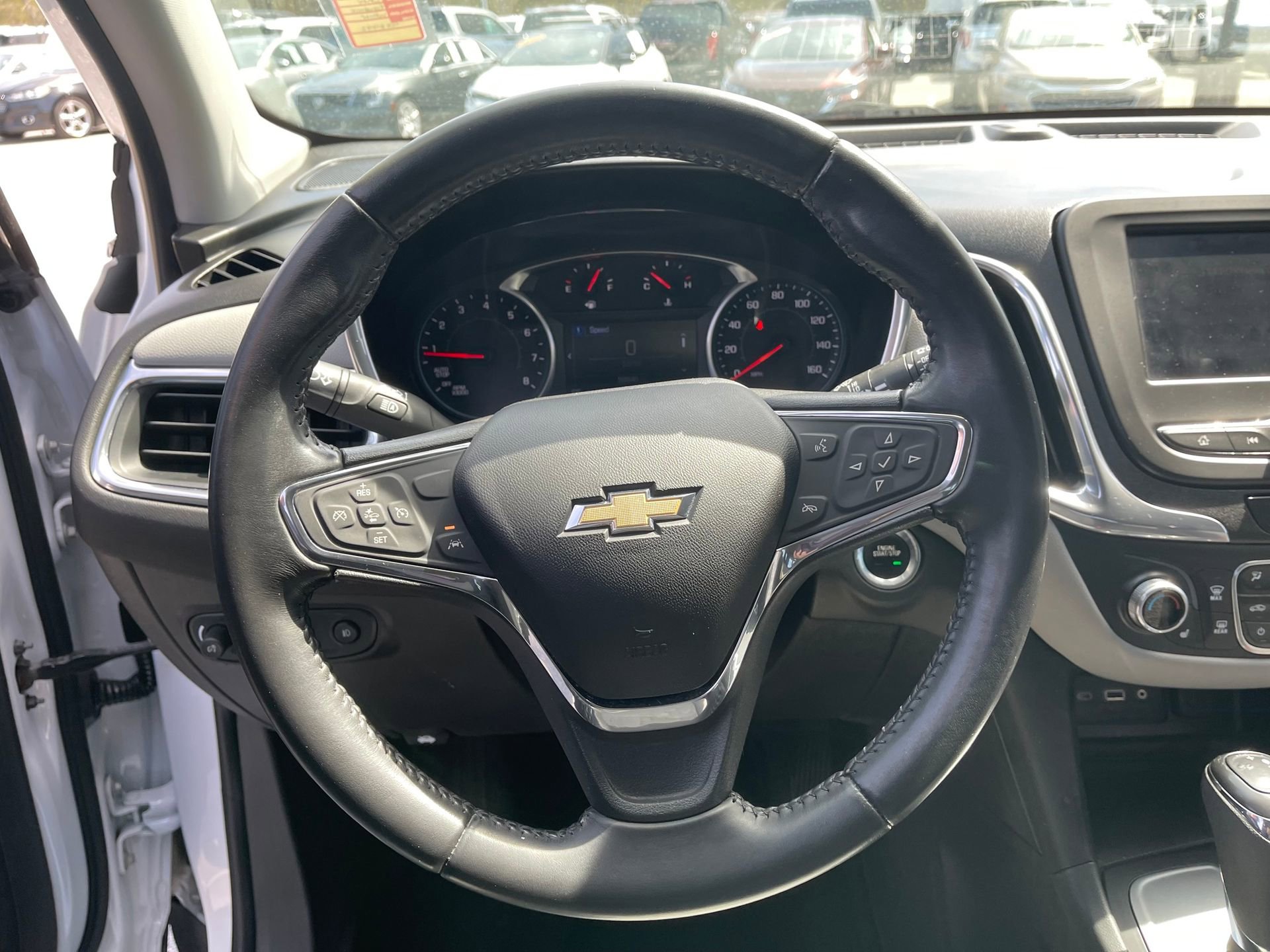 Used 2020 Chevrolet Equinox LT FWD image 16