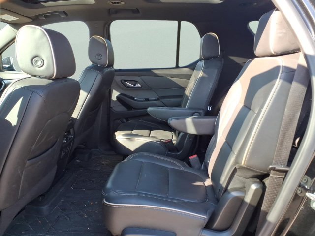 Used 2023 Chevrolet Traverse Premier w/ Redline Edition FWD image 22