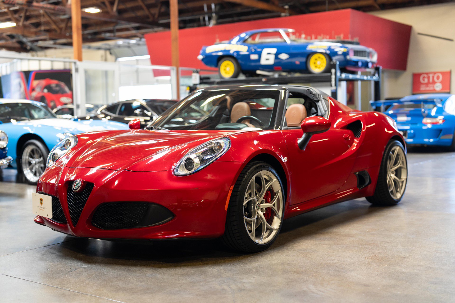 Used 2018 Alfa Romeo 4C Spider w/ Convenience Group - Spider image 6