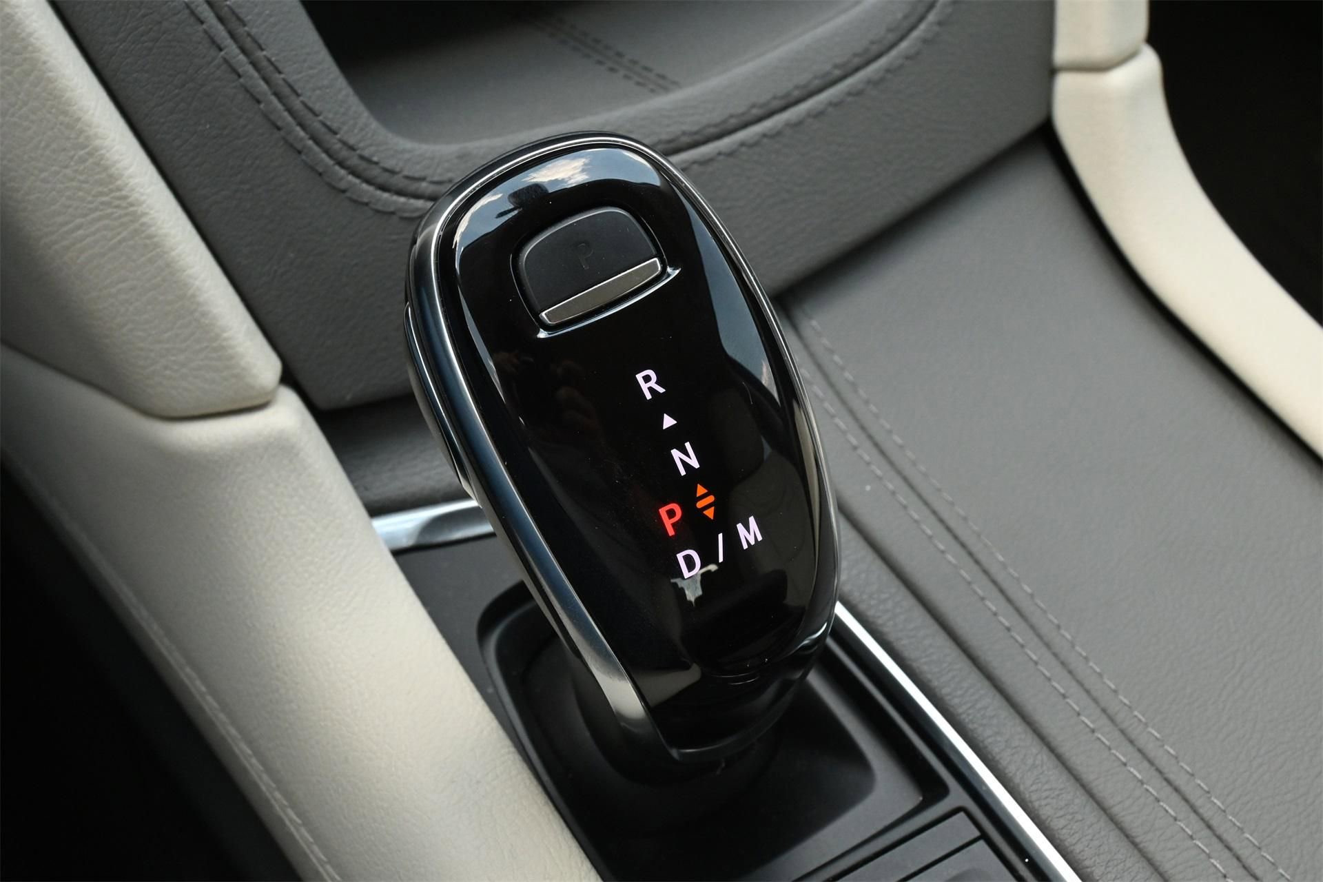 New 2025 Cadillac XT6 Premium Luxury w/ Technology Package image 14