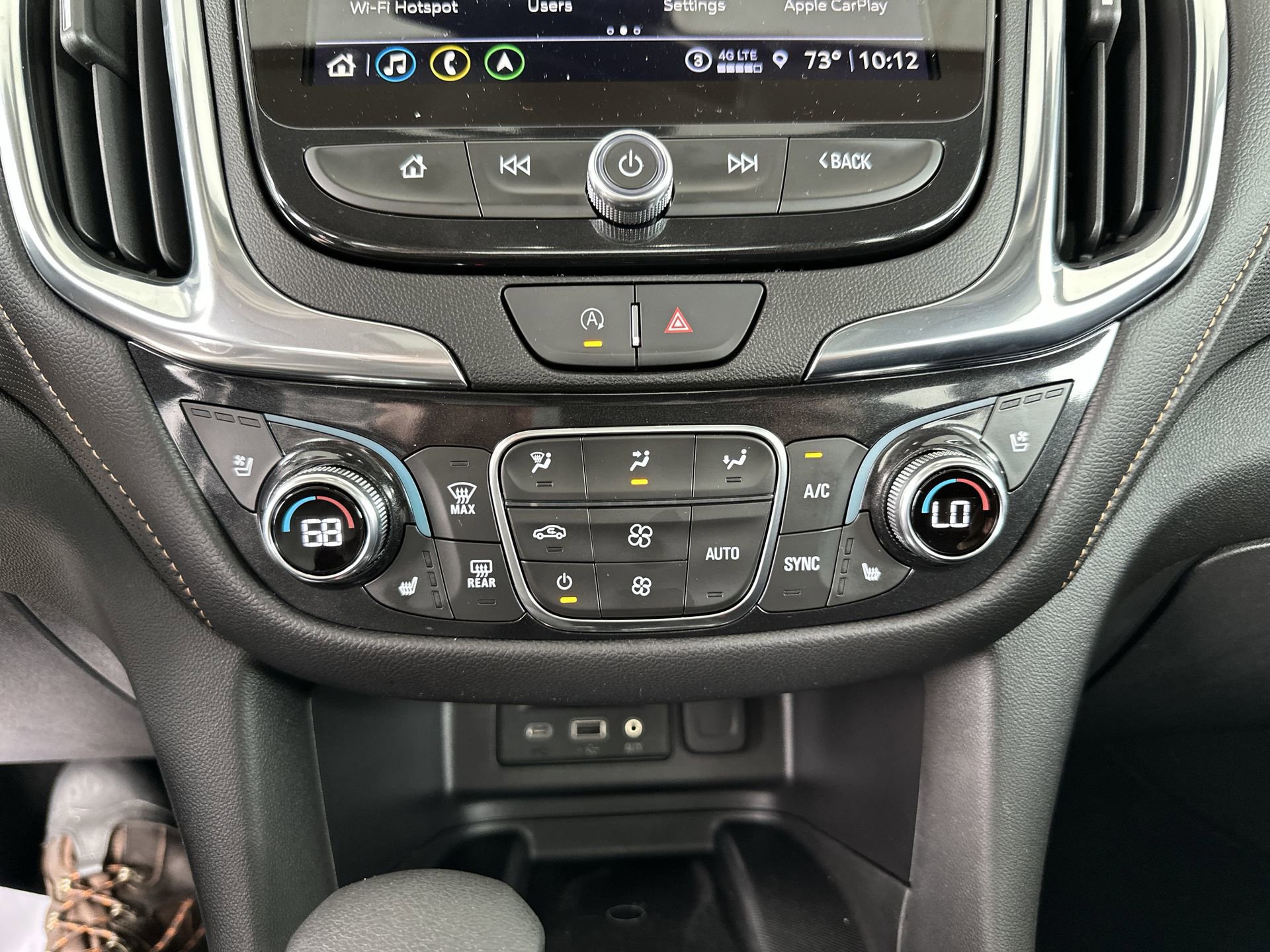 Used 2024 Chevrolet Equinox Premier AWD/4WD image 36