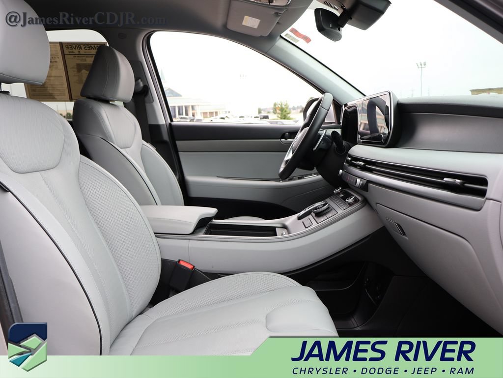 Used 2025 Hyundai Palisade SEL FWD image 9