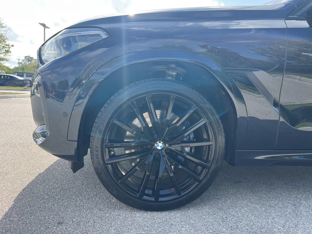 Used 2020 BMW X6 M50i w/ Executive Package AWD/4WD image 28