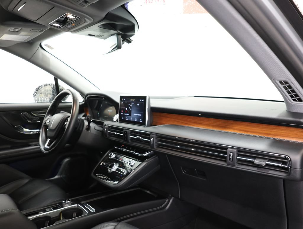 Used 2022 Lincoln Corsair Reserve AWD/4WD image 23