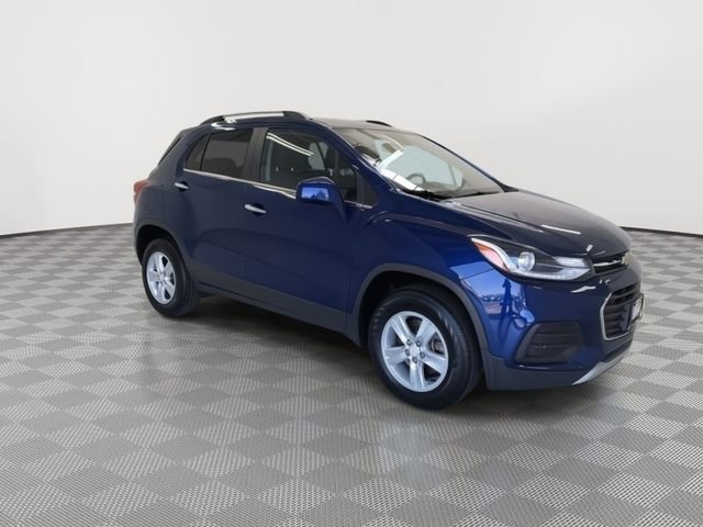 Certified 2017 Chevrolet Trax LT w/ LT Convenience Package AWD/4WD image 13