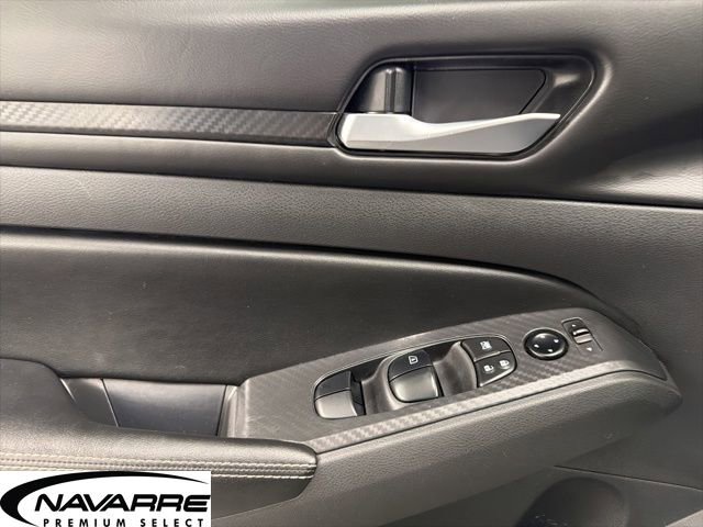 Used 2024 Nissan Altima 2.5 SV image 21