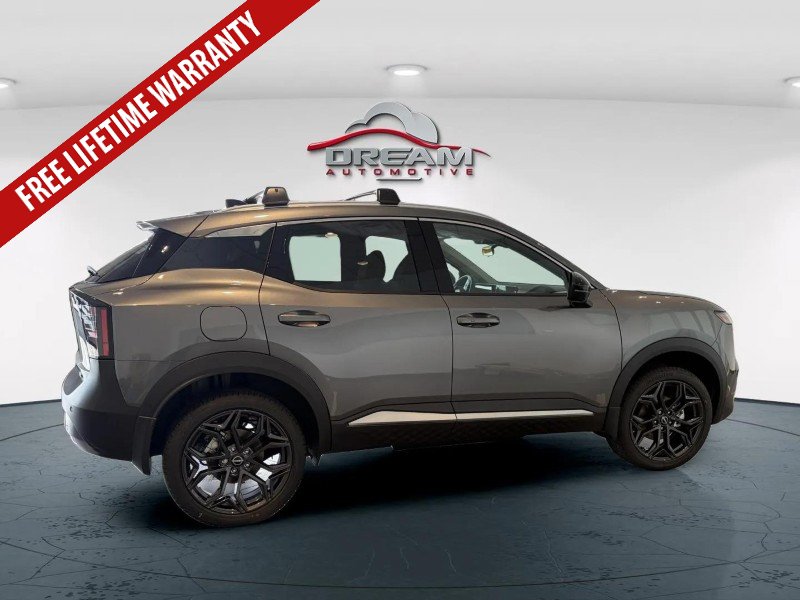 New 2026 Nissan Kicks SR w/ Cold Weather Package FWD image 18