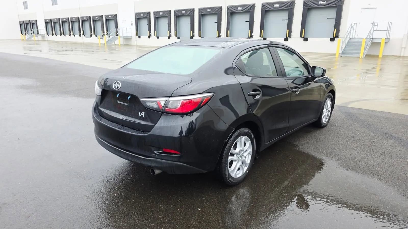 Used 2016 Scion iA image 5