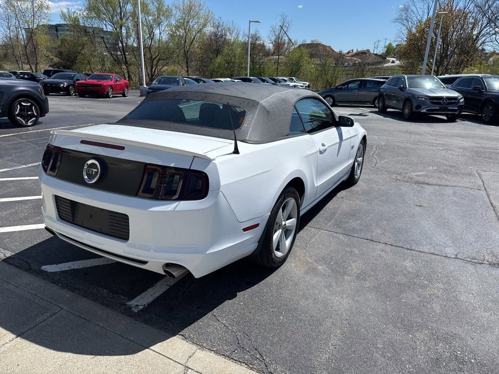 Used 2014 Ford Mustang GT RWD image 5