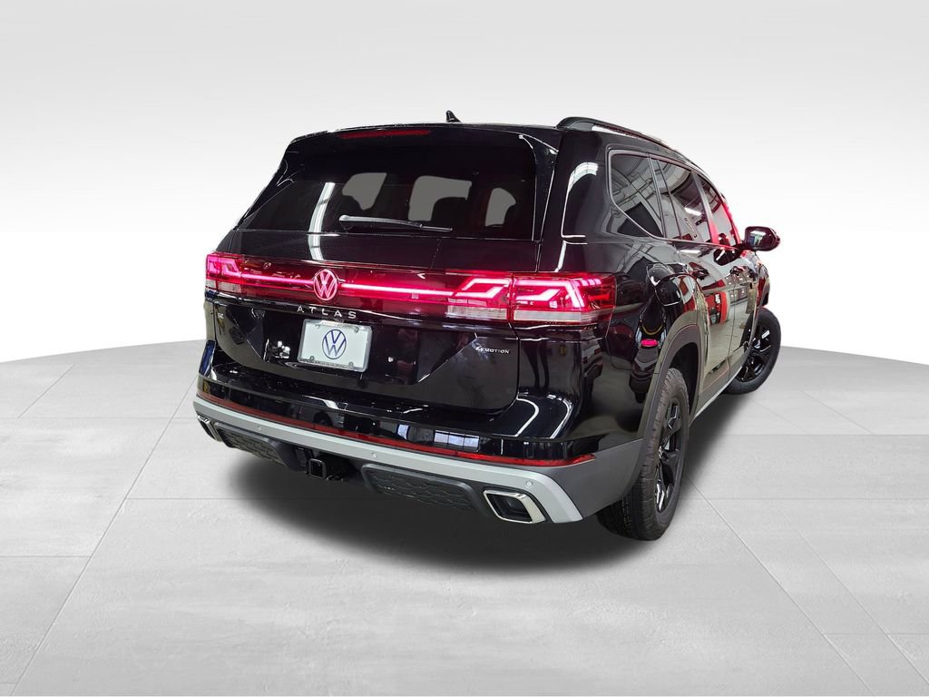 New 2026 Volkswagen Atlas Peak Edition image 6