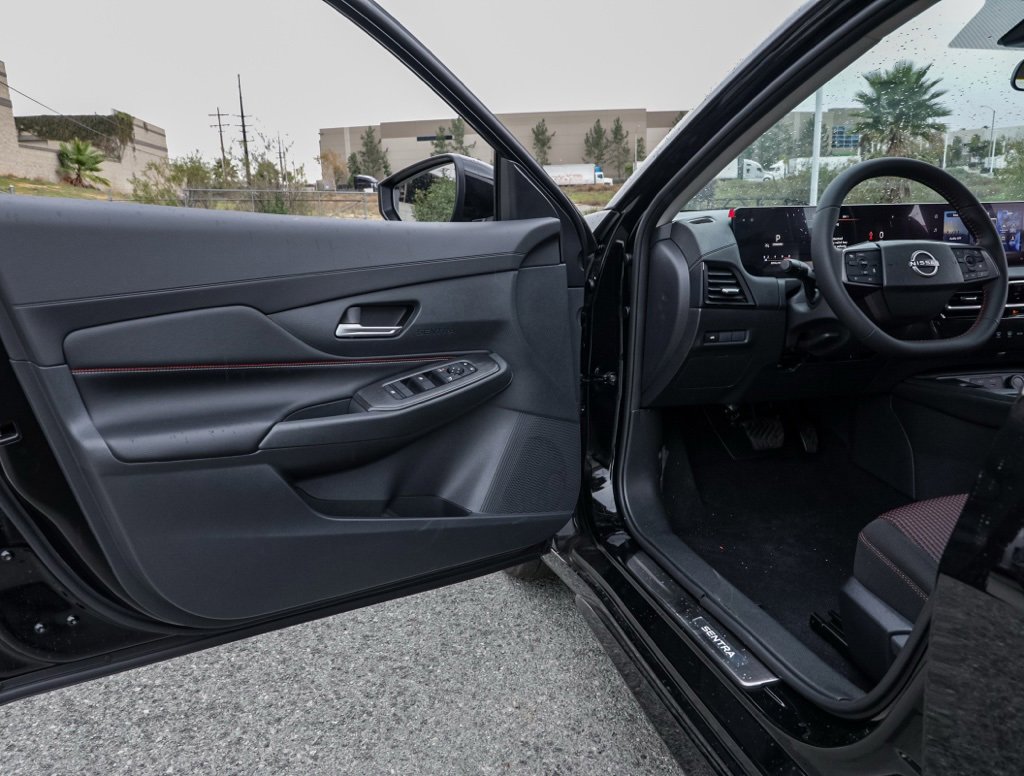 New 2026 Nissan Sentra SR image 11