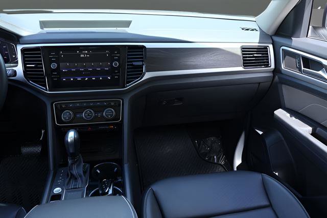 Certified 2023 Volkswagen Atlas SE w/ Panoramic Sunroof Package FWD image 18