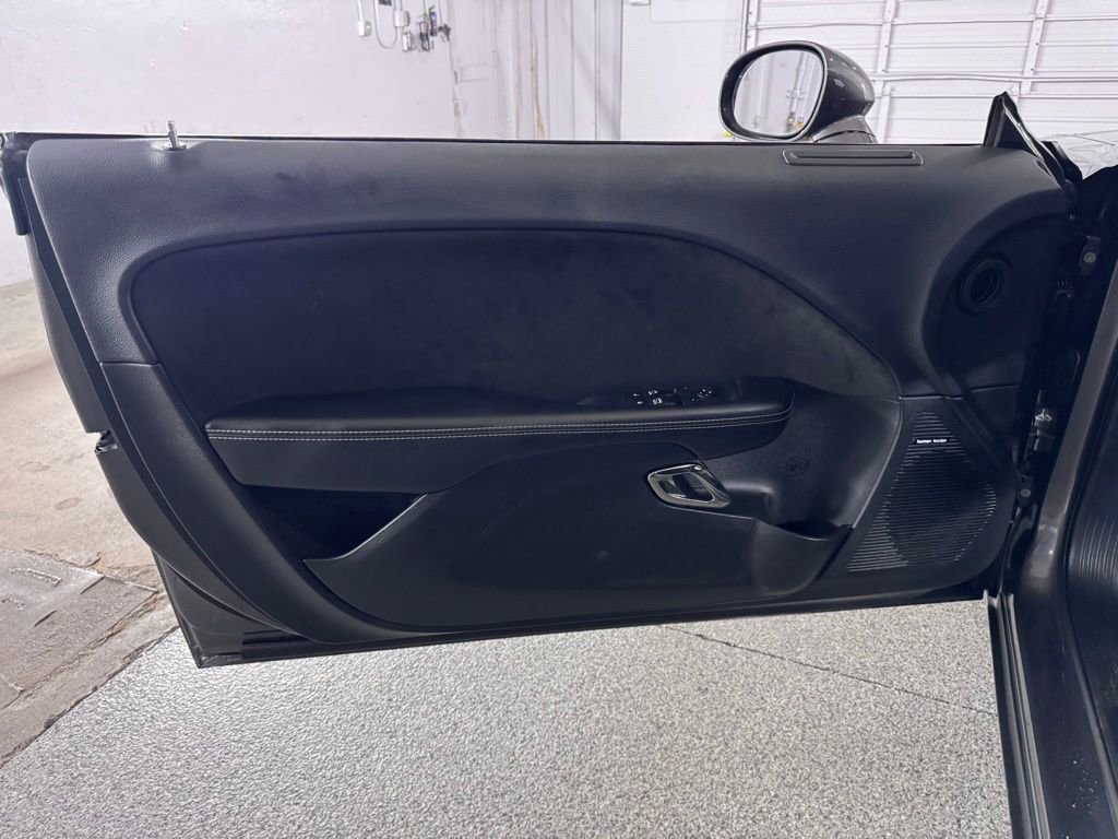 Used 2019 Dodge Challenger SRT Hellcat w/ Alcantara Appearance Package RWD image 38