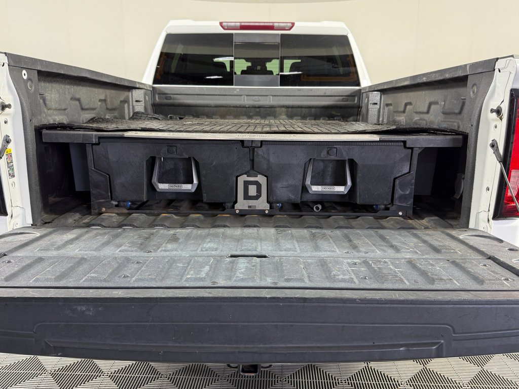 Used 2022 GMC Sierra 1500 AT4 w/ AT4 Preferred Package AWD/4WD image 12