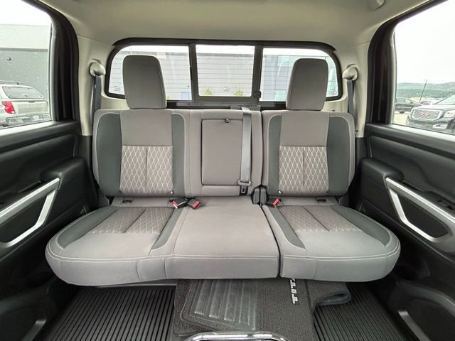 Used 2024 Nissan Titan SV w/ SV Convenience Package image 35