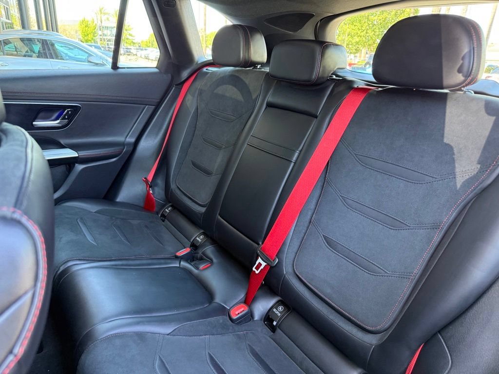 Used 2024 Mercedes-Benz GLC 43 AMG 4MATIC image 15