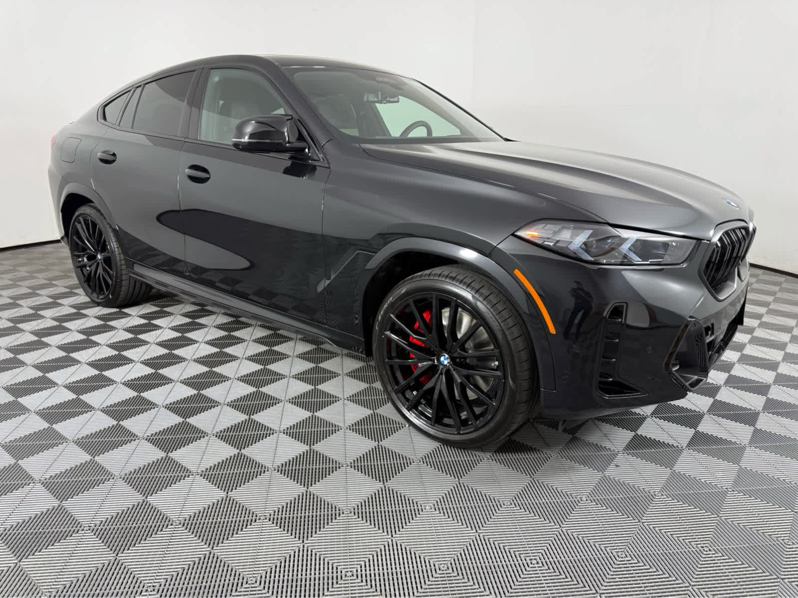 New 2027 BMW X6 M60i AWD/4WD image 1