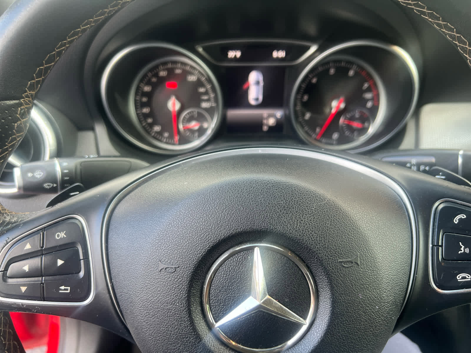 Used 2018 Mercedes-Benz CLA 250 4MATIC image 10