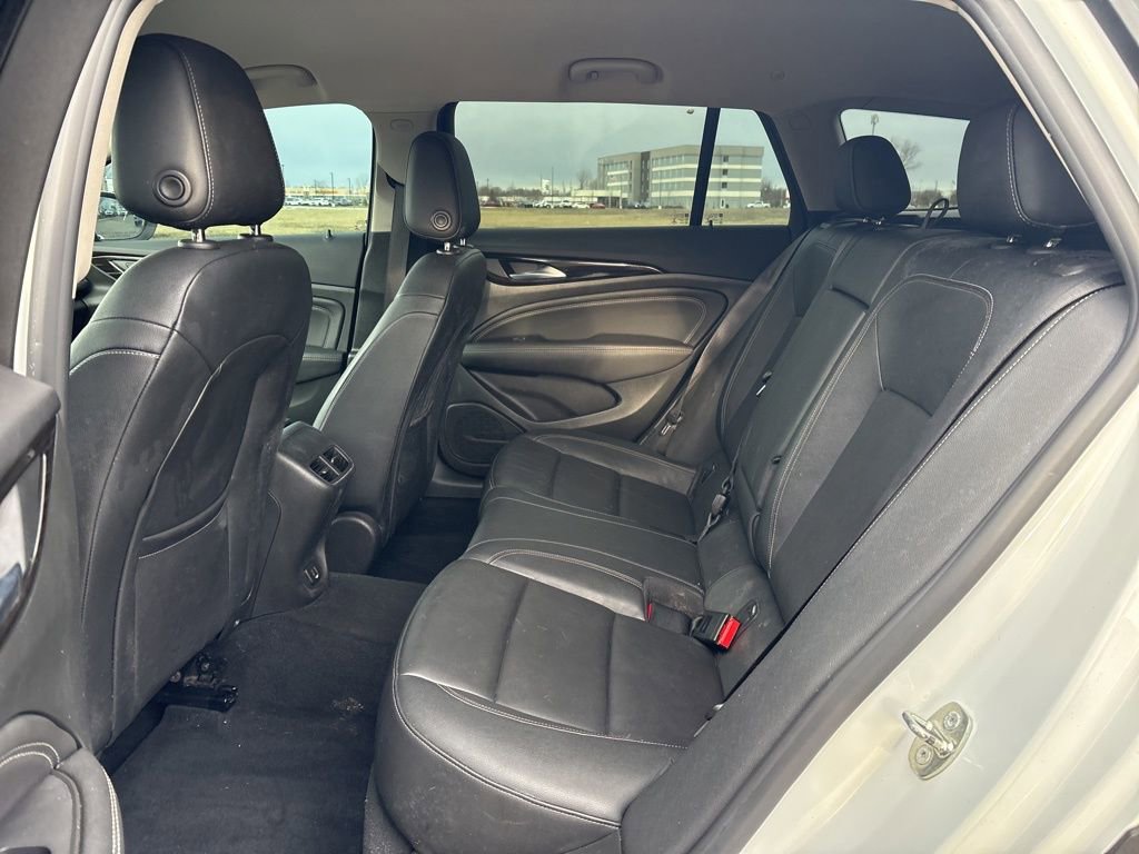 Used 2018 Buick Regal Essence w/ Driver Confidence Package #1 image 15