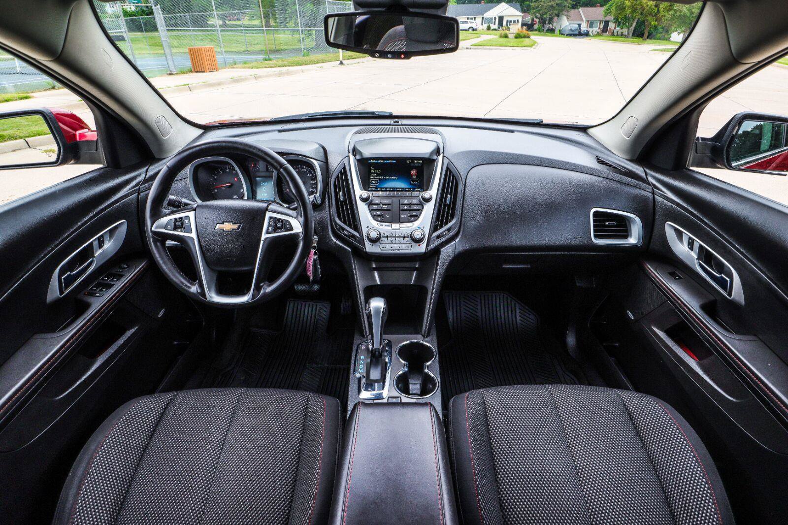 Used 2012 Chevrolet Equinox LT w/ All-Star Package AWD/4WD image 2