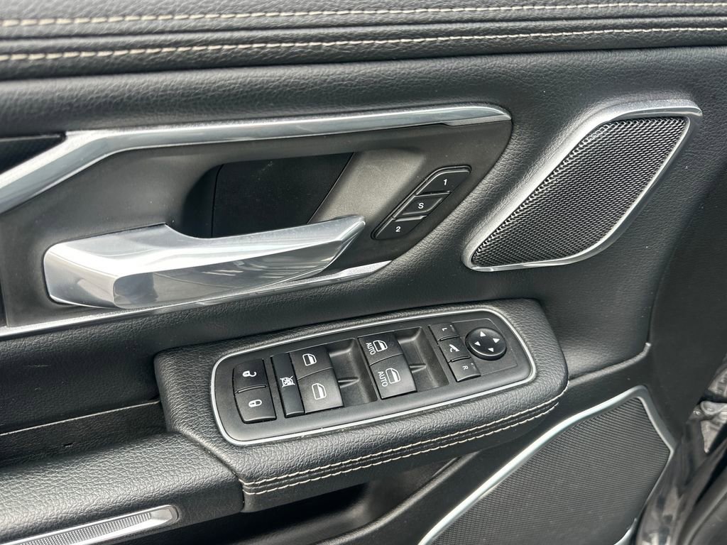 Used 2020 RAM 1500 Laramie AWD/4WD image 12