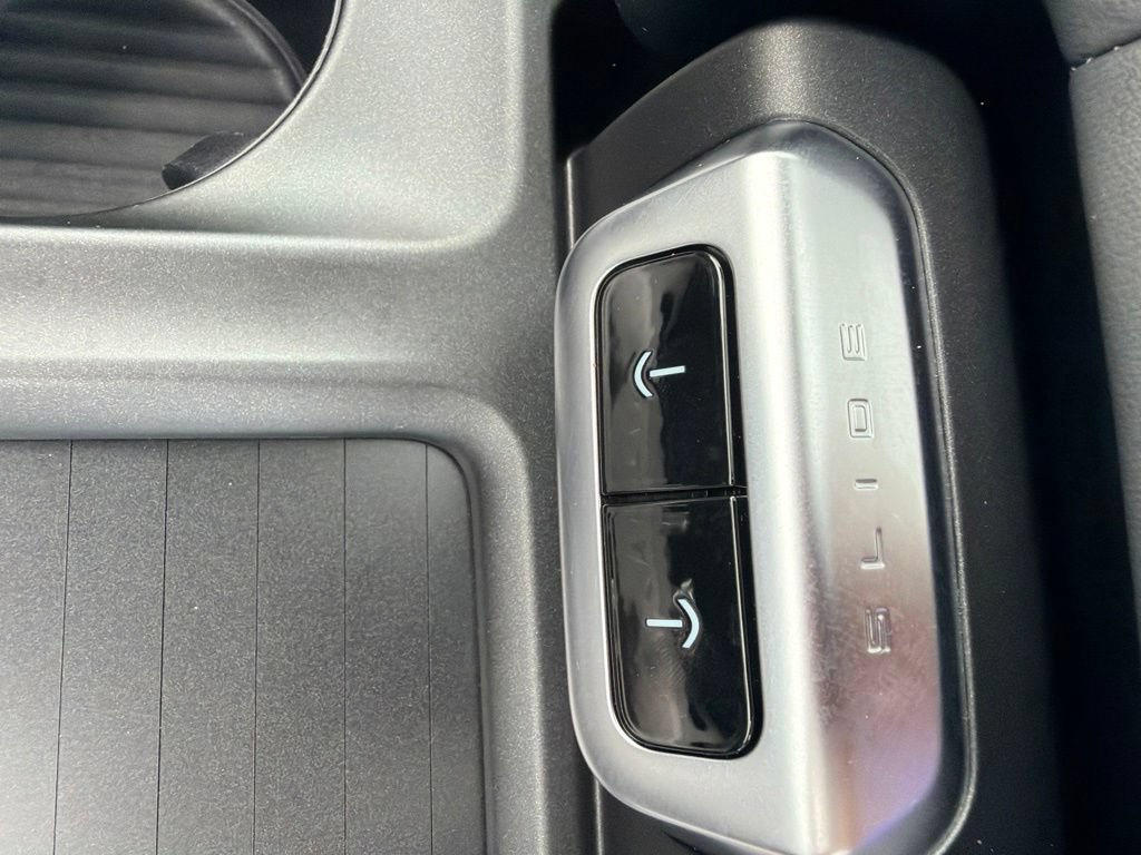 Used 2025 Ford Expedition Active AWD/4WD image 38