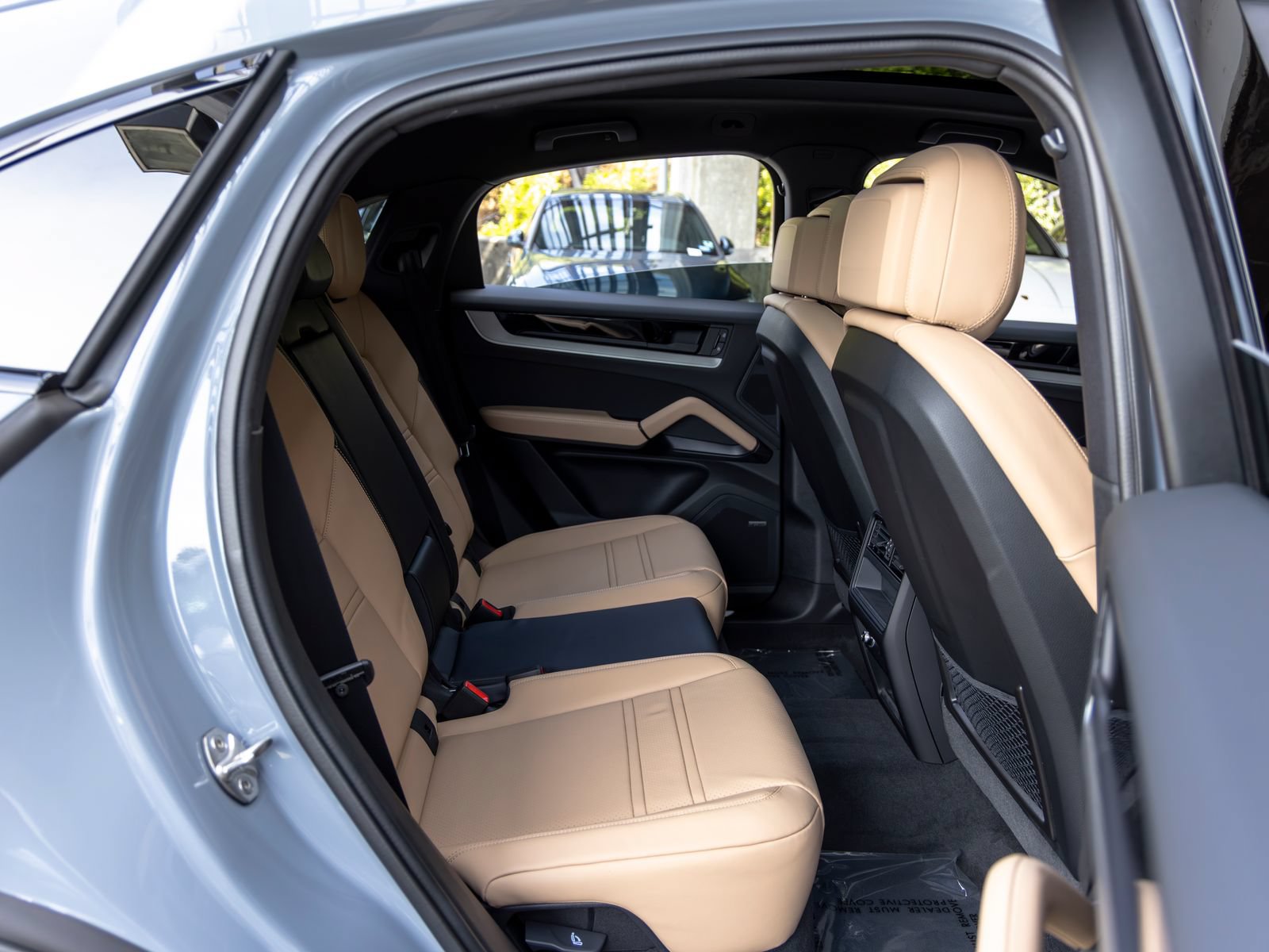 New 2026 Porsche Cayenne Coupe AWD/4WD image 50