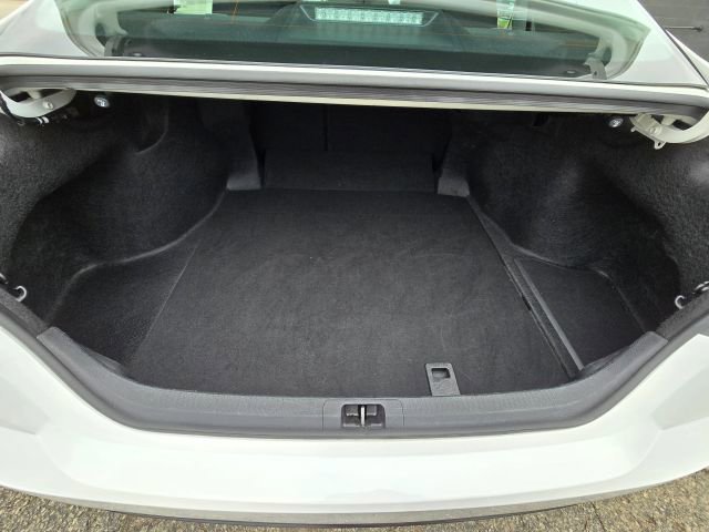 Used 2025 Toyota Camry LE image 30