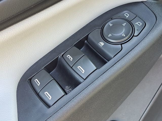 Used 2019 Chevrolet Equinox LT image 18