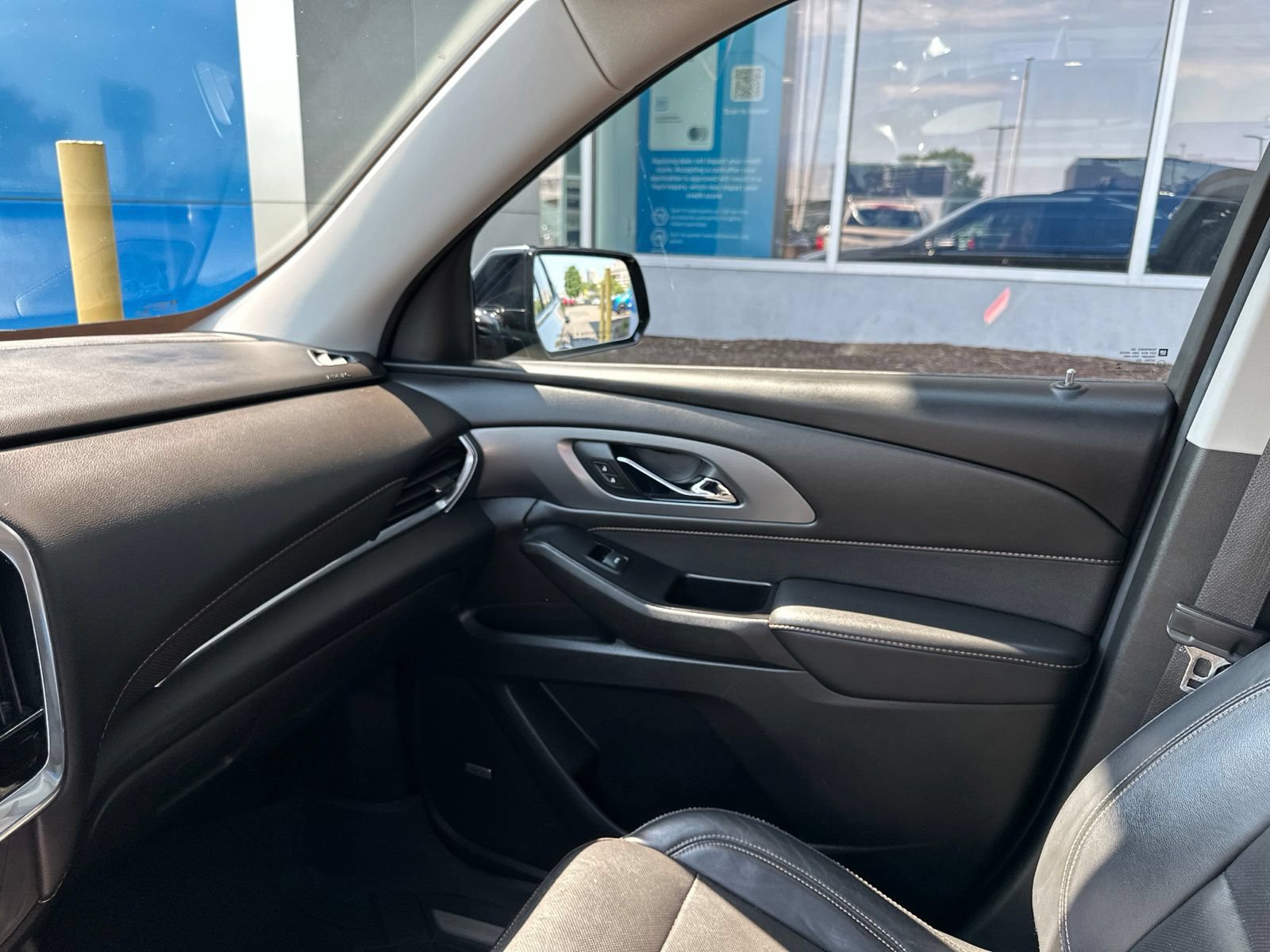 Used 2020 Chevrolet Traverse Premier w/ Redline Edition AWD/4WD image 41