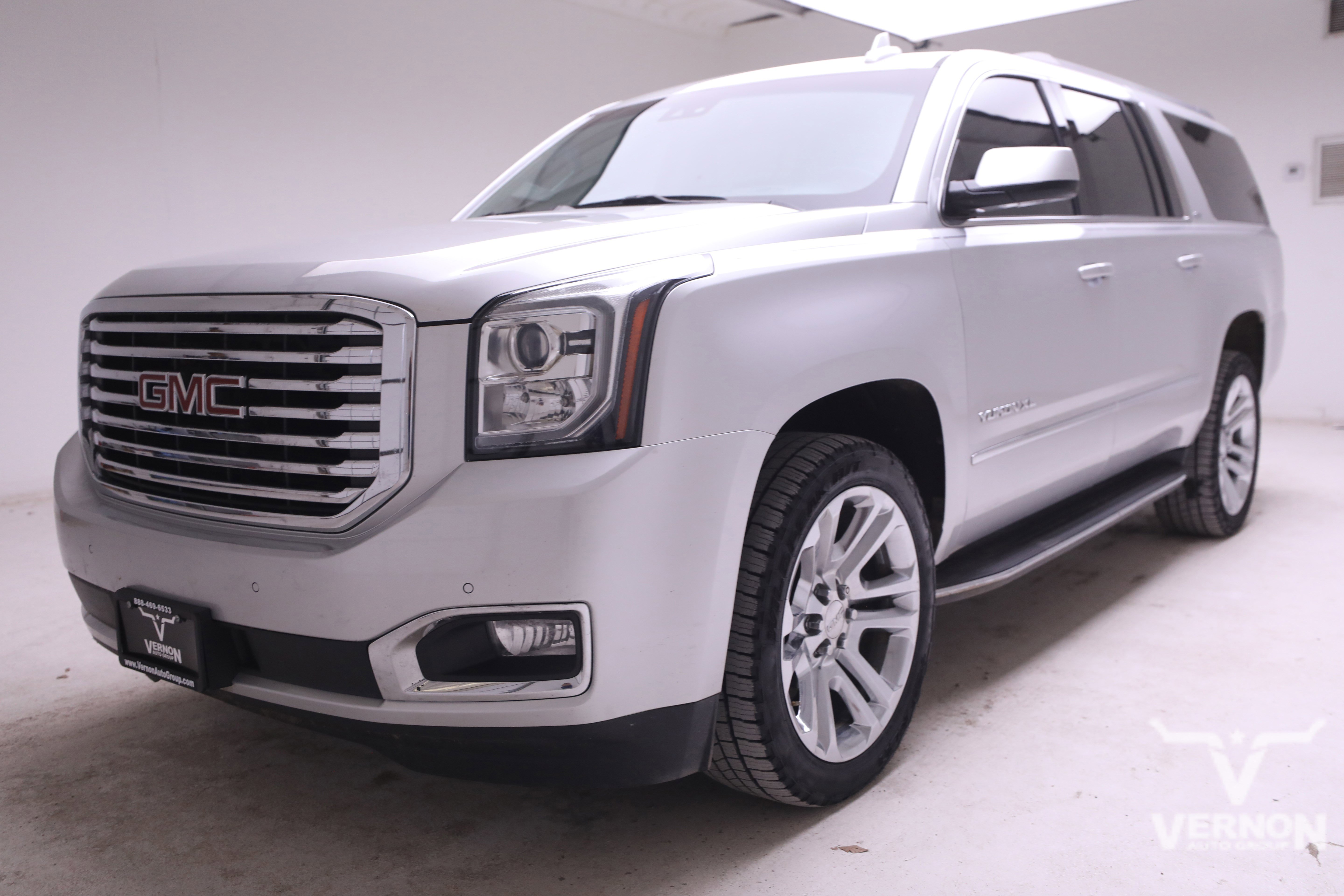 Used 2020 GMC Yukon XL SLT w/ Premium Edition image 1
