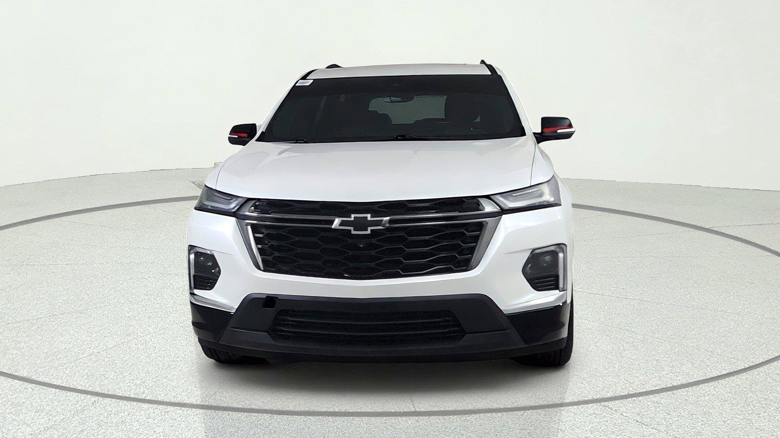Used 2023 Chevrolet Traverse Premier w/ Redline Edition FWD image 2