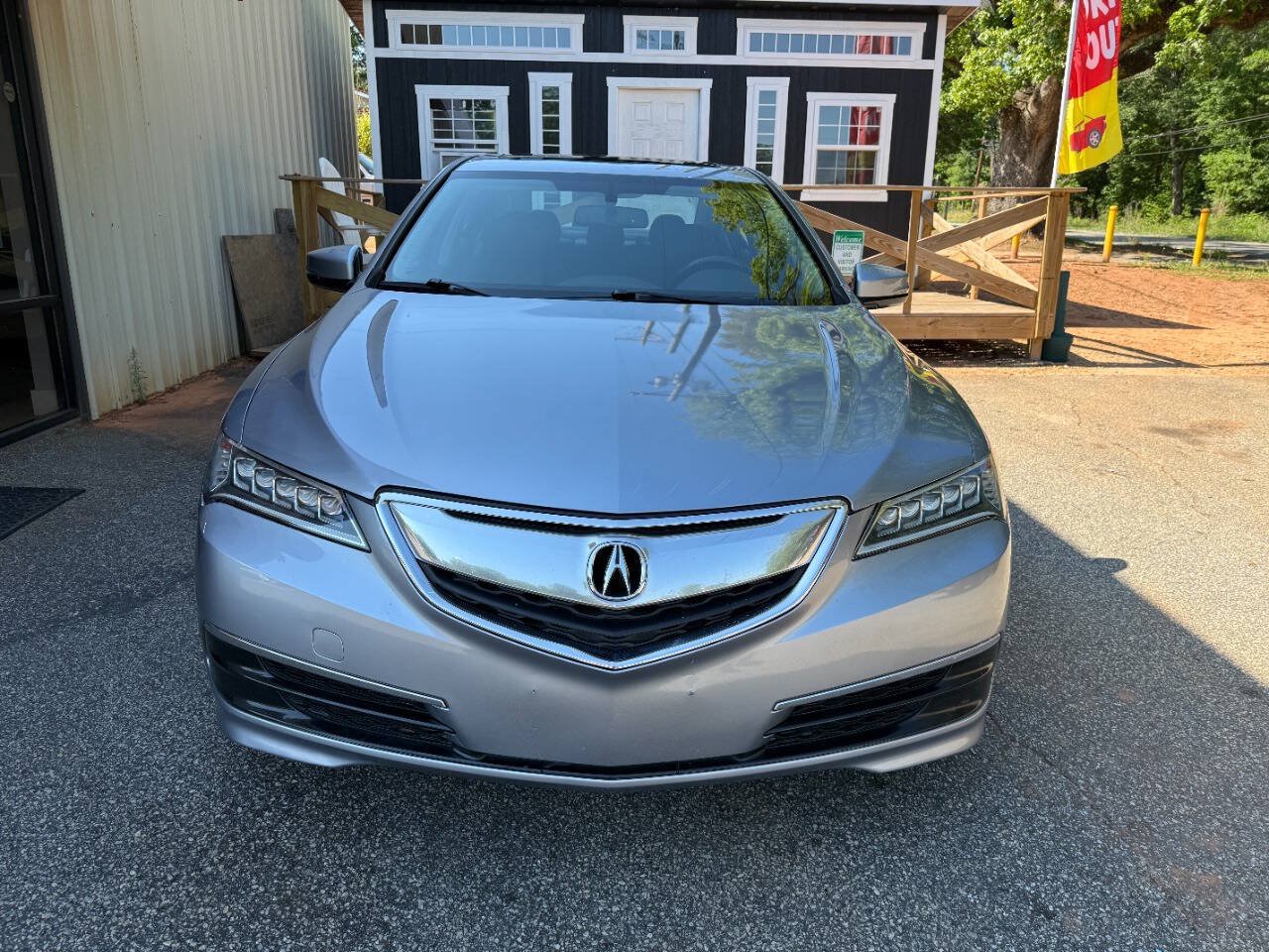 Used 2015 Acura TLX FWD image 2