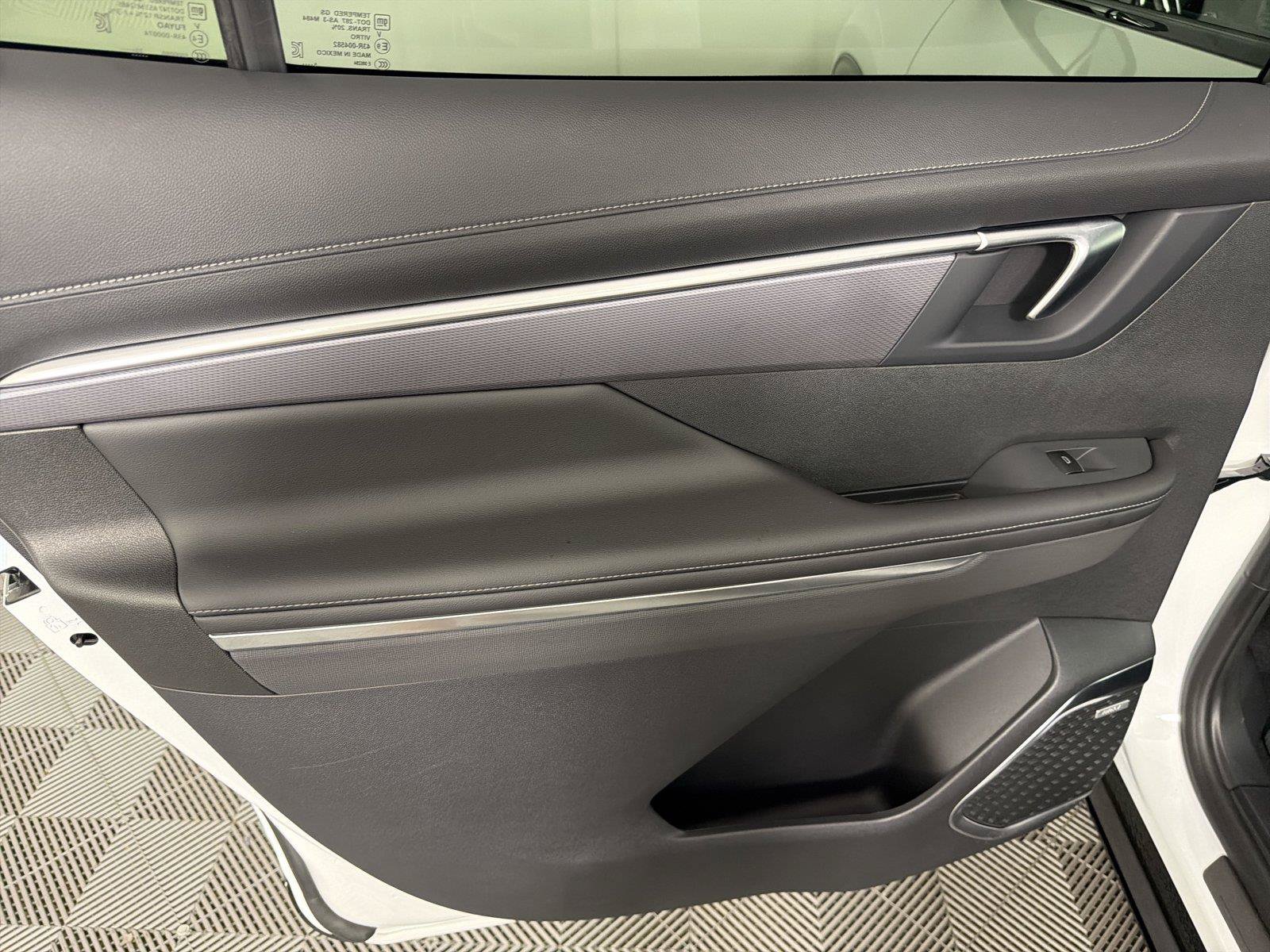 New 2026 Buick Enclave Sport Touring w/ Power Package FWD image 21