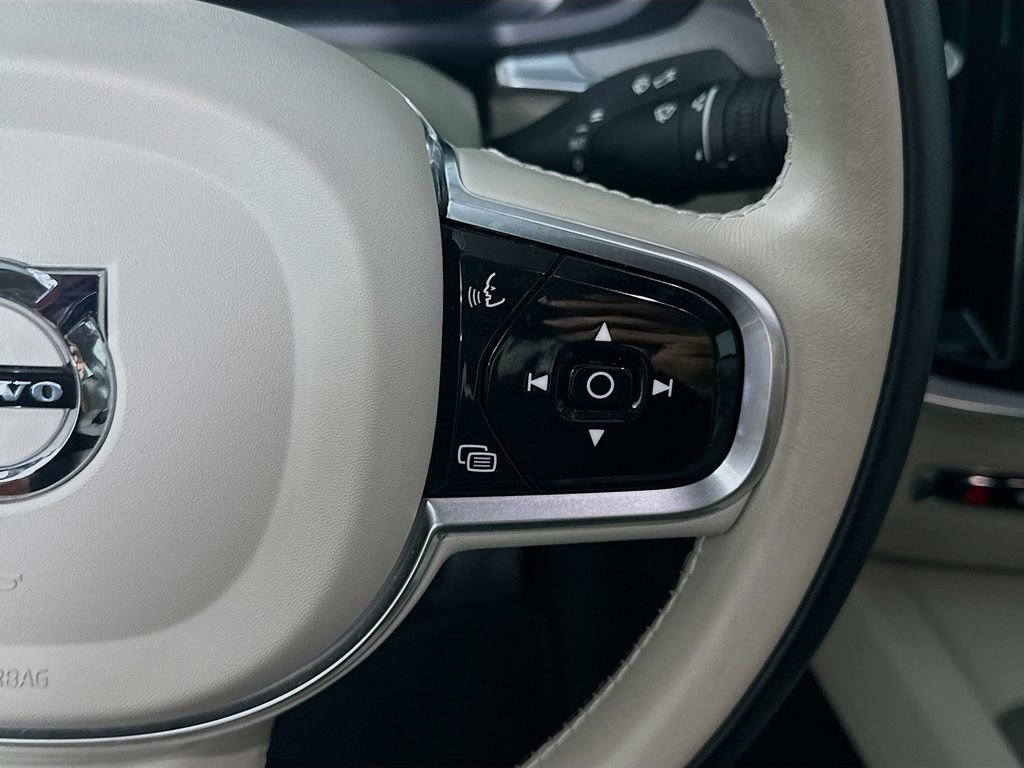 Used 2023 Volvo S60 B5 Ultimate image 27