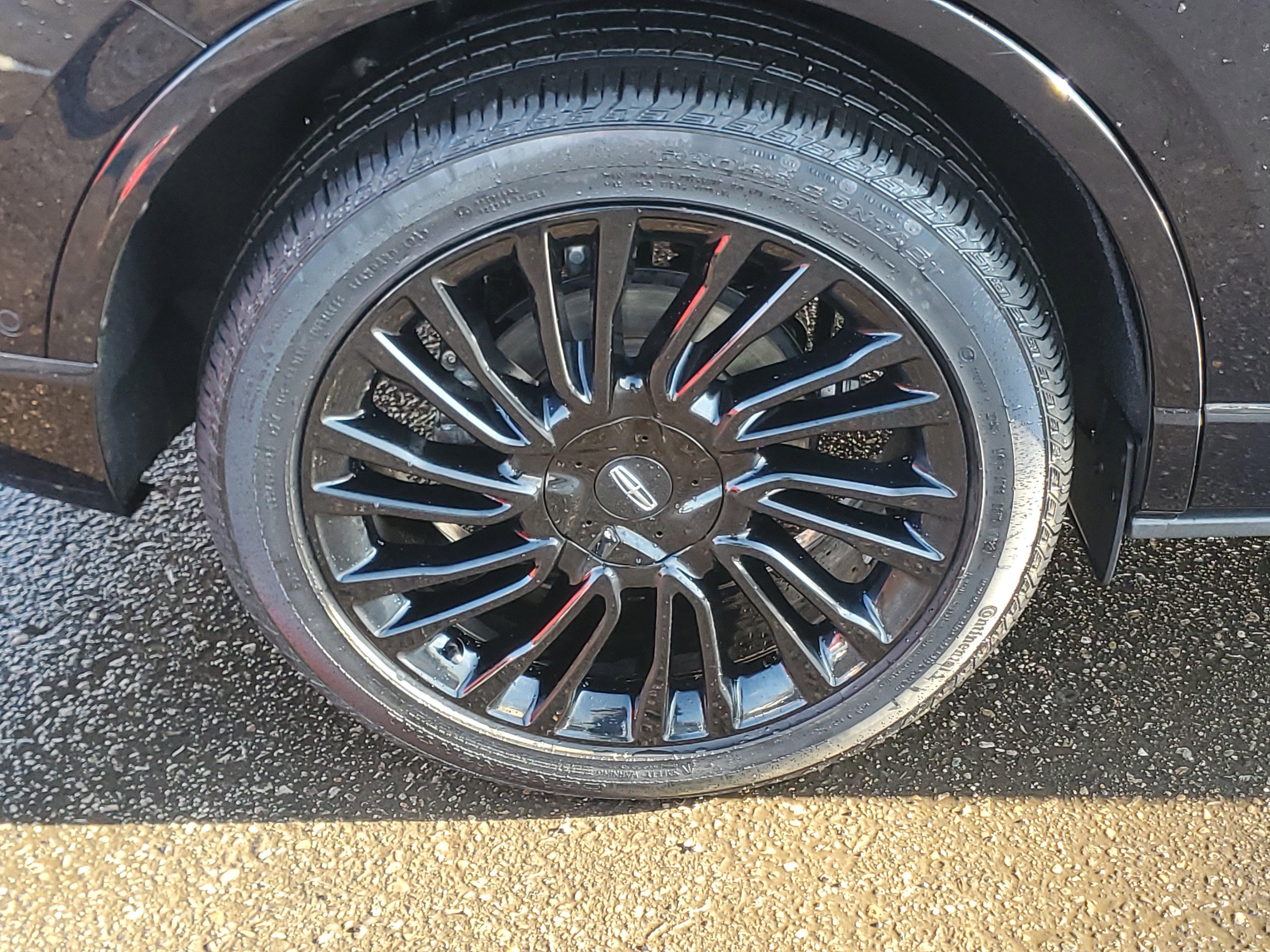 Certified 2022 Lincoln Corsair Reserve w/ Equipment Group 201A image 7