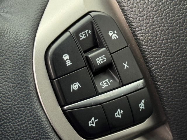 Used 2023 Ford Explorer XLT w/ Equipment Group 202A AWD/4WD image 21