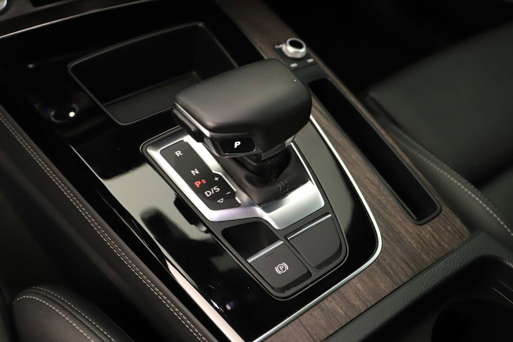 Certified 2024 Audi Q5 e Premium Plus AWD/4WD image 28