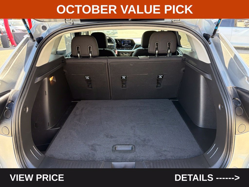 Used 2025 Chevrolet Trax LS w/ Driver Confidence Package FWD image 8
