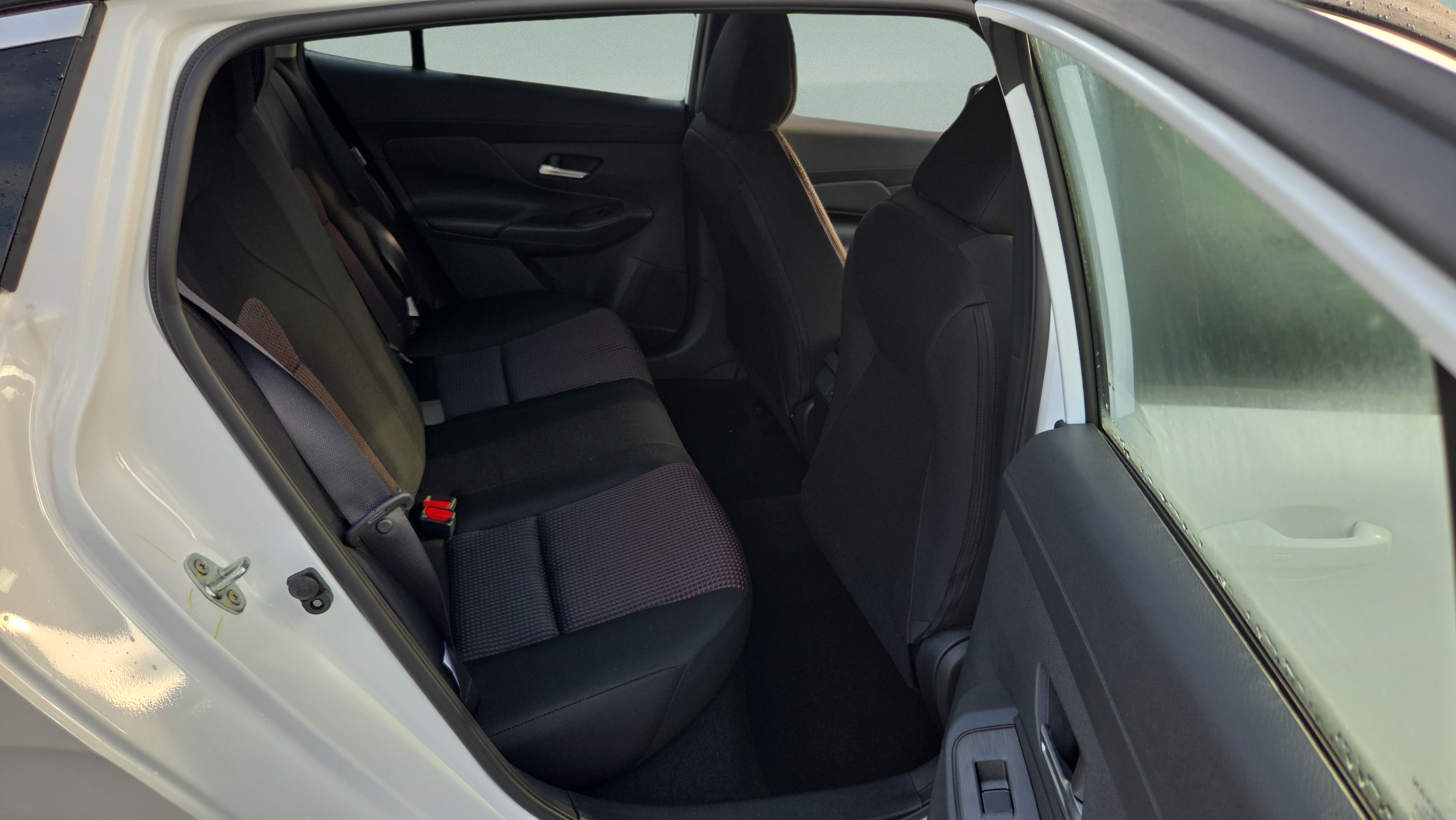 New 2027 Nissan Sentra SR w/ SR All Weather Package FWD image 14