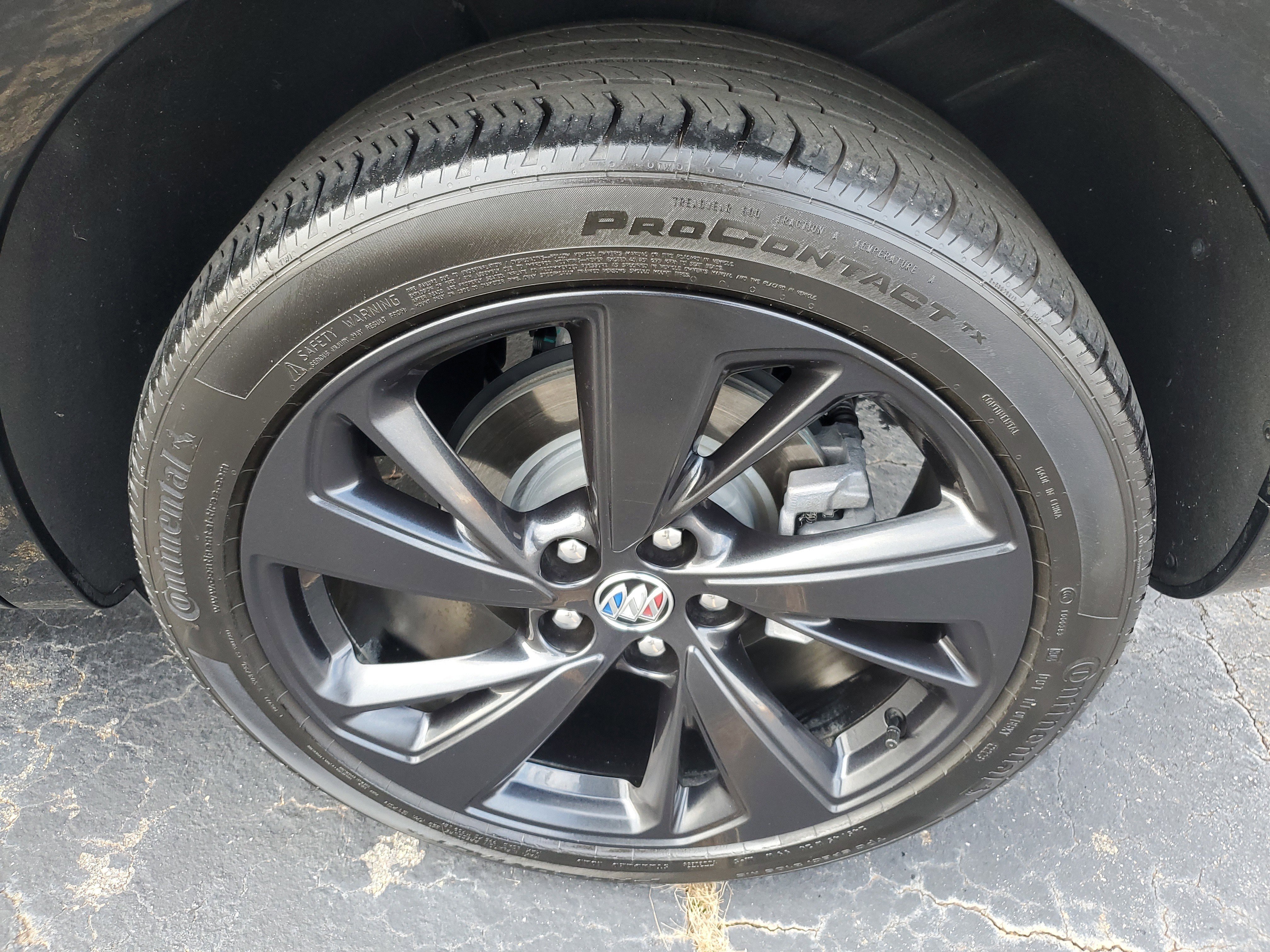 Used 2023 Buick Envision Essence w/ Technology Package I image 6