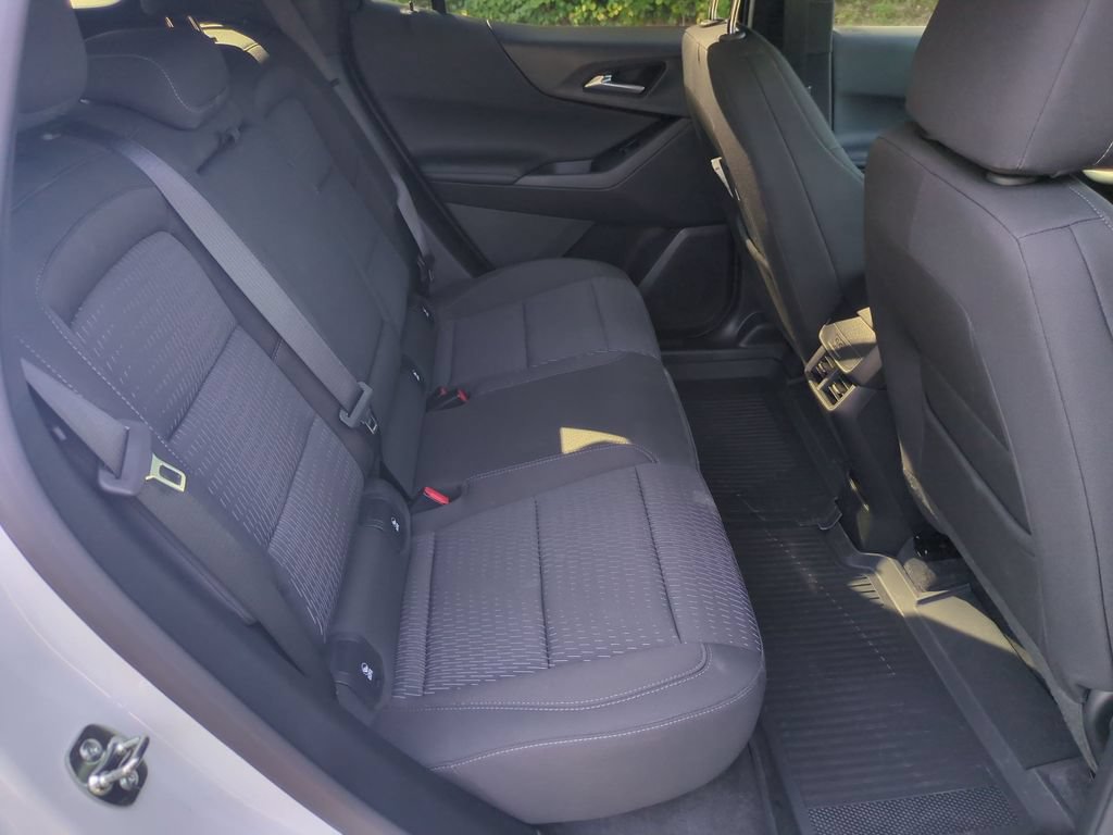 New 2026 Chevrolet Equinox LT FWD image 32