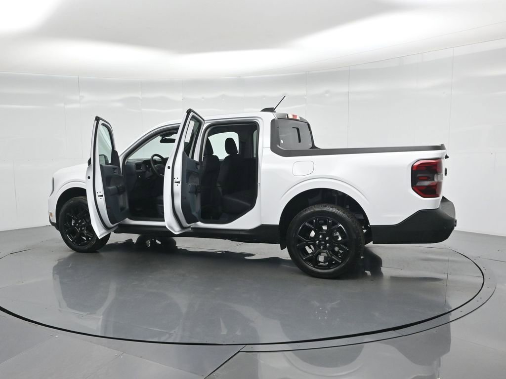 New 2025 Ford Maverick Lariat w/ Black Appearance Package image 33