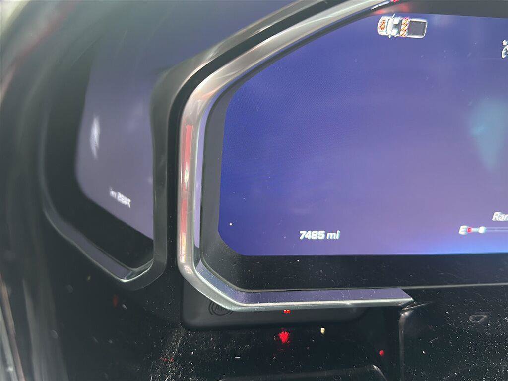 Used 2026 Chevrolet Silverado 1500 LTZ w/ LTZ Premium Package AWD/4WD image 9