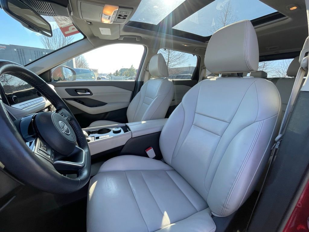 Used 2023 Nissan Rogue SL w/ SL Premium Package image 21