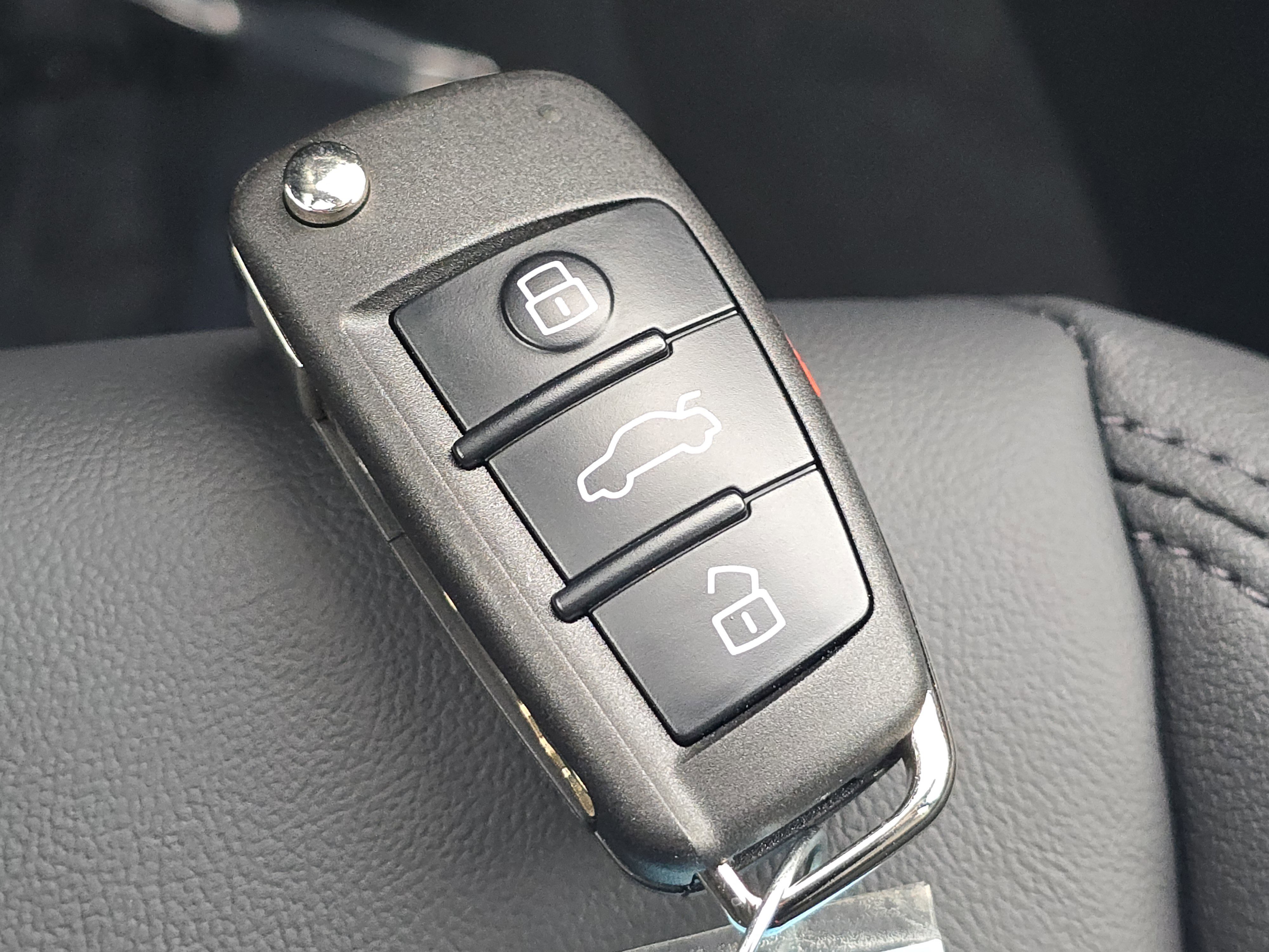 New 2025 Audi Q3 2.0T Premium image 28