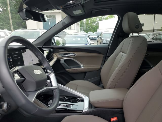 Used 2025 Audi Q5 Premium Plus w/ Premium Plus AWD/4WD image 21