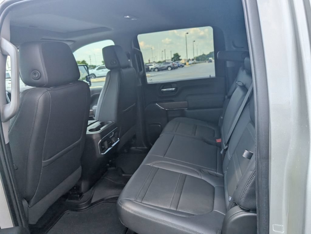 Used 2023 GMC Sierra 2500 Denali w/ Denali Ultimate Package AWD/4WD image 10