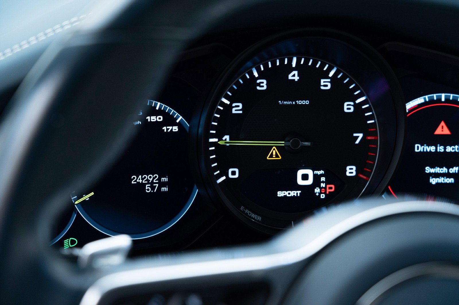 Certified 2022 Porsche Cayenne E-Hybrid image 24