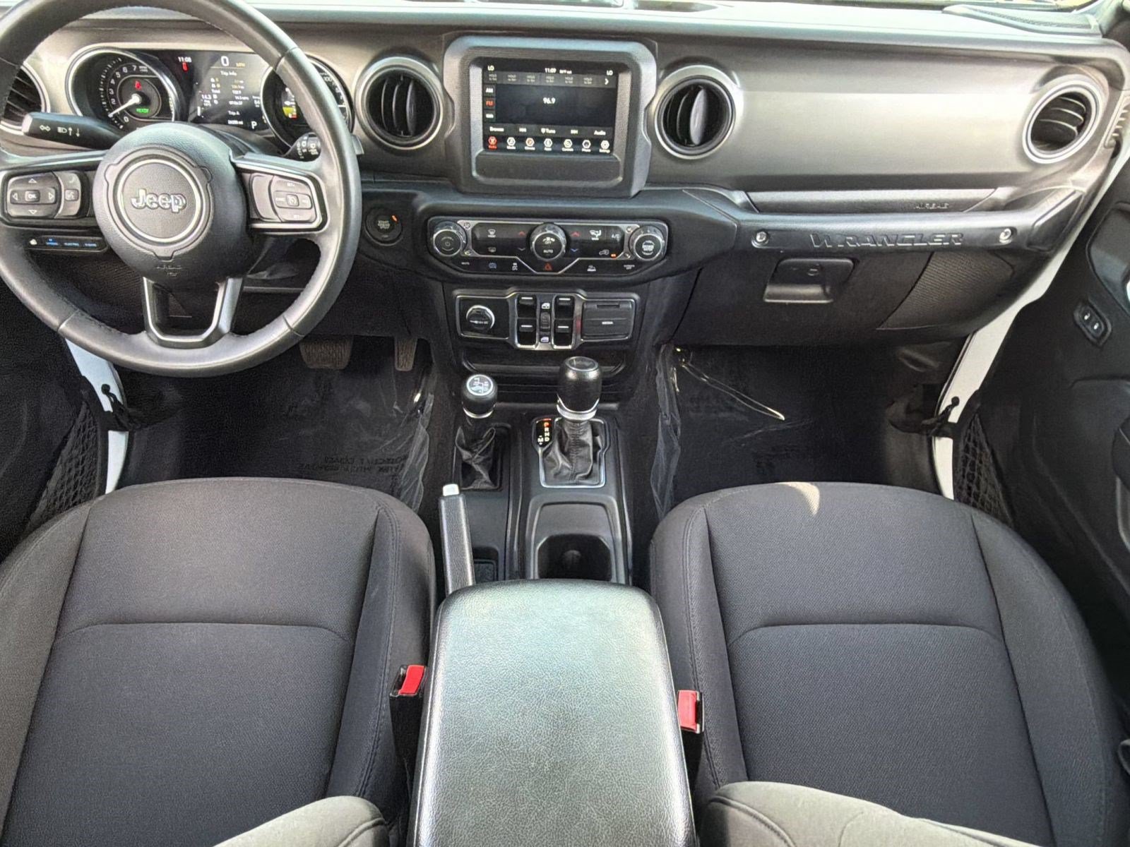 Used 2023 Jeep Wrangler Unlimited AWD/4WD image 15